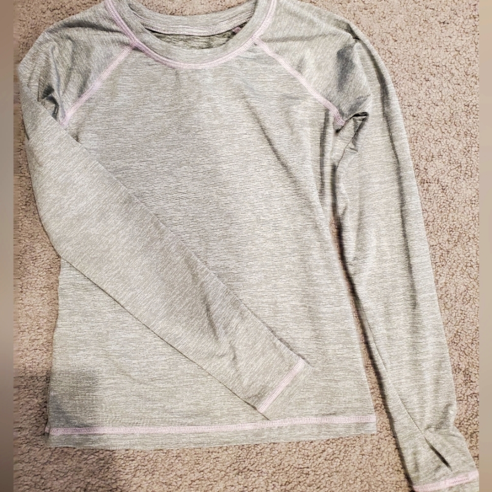 All in Motion Girls Long Sleeved Shirt